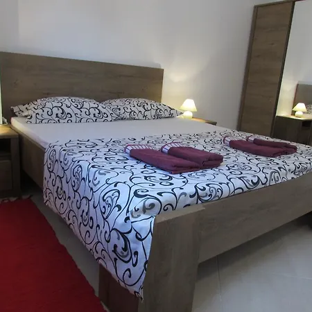 Apartment Viktorija *