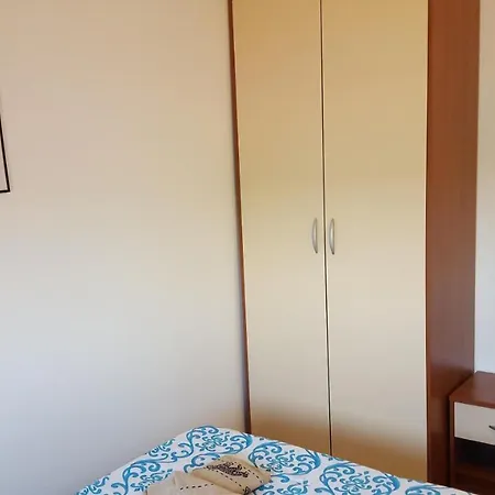 Viktorija Apartament *