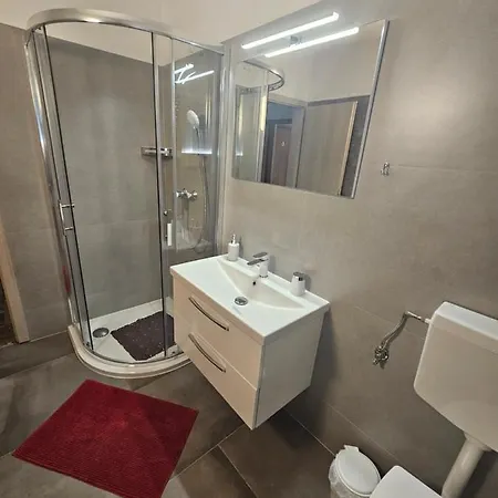 Apartament Viktorija *