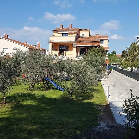 Viktorija Apartament Fažana